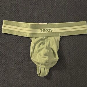 Zeros Men's Green Men’s Thong | XS | EUC